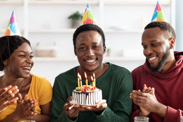 Geburtstagswünsche Mann zum 70.: Lebensweisheiten und Freude teilen