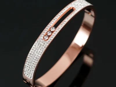 Kristallarmbänder – Eleganz und Energie vereint