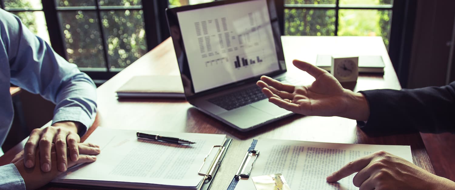 Wettbewerbsvorteile sichern sich Firmen mit Headhunter